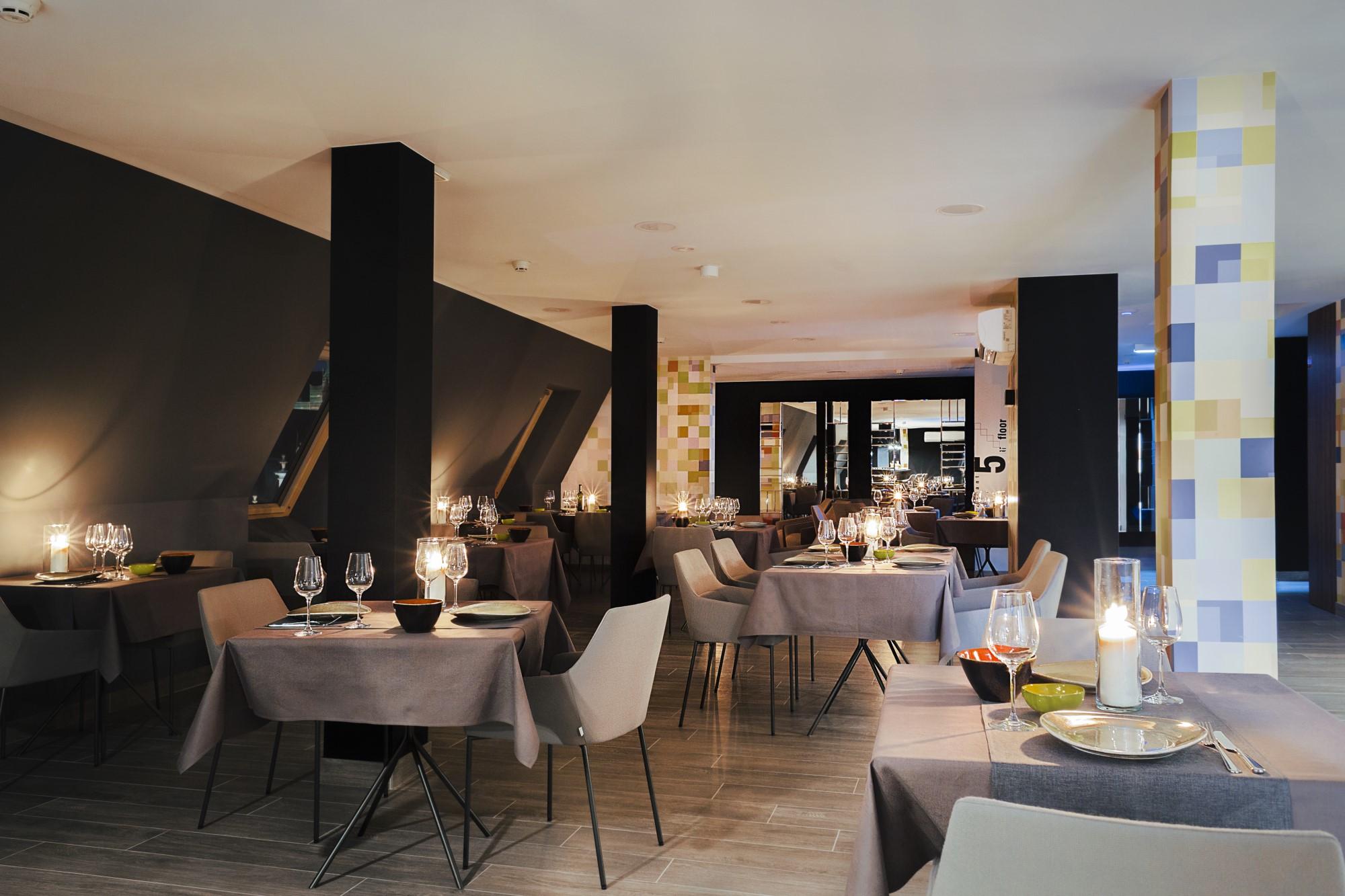 Ibb Hotel Гданск Екстериор снимка
